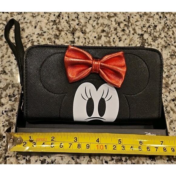 New Disney Minnie Mouse Wallet - Picture 6 of 9